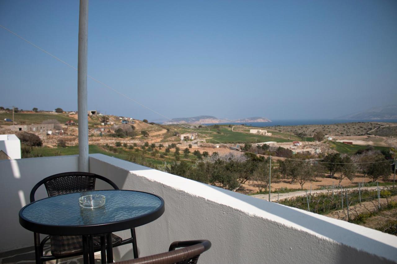 Agnadema Luxury Residences Schoinoussa Exterior photo